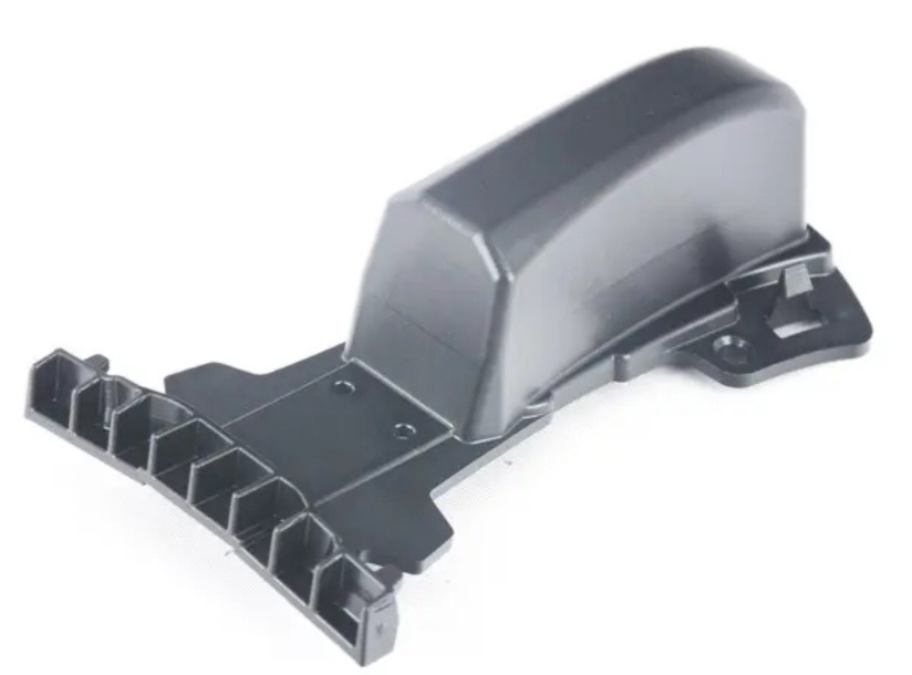 Držák předního nárazníku spodní plastový uprostřed