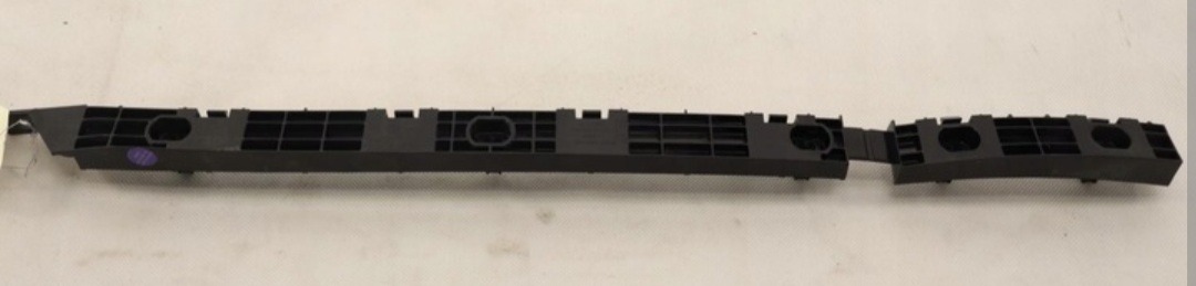 VNĚJŠÍ DRŽÁK ZADNÍHO NÁRAZNÍKU L